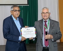 Prof. Zeyaur Khan granted an Emeritus Scientist position